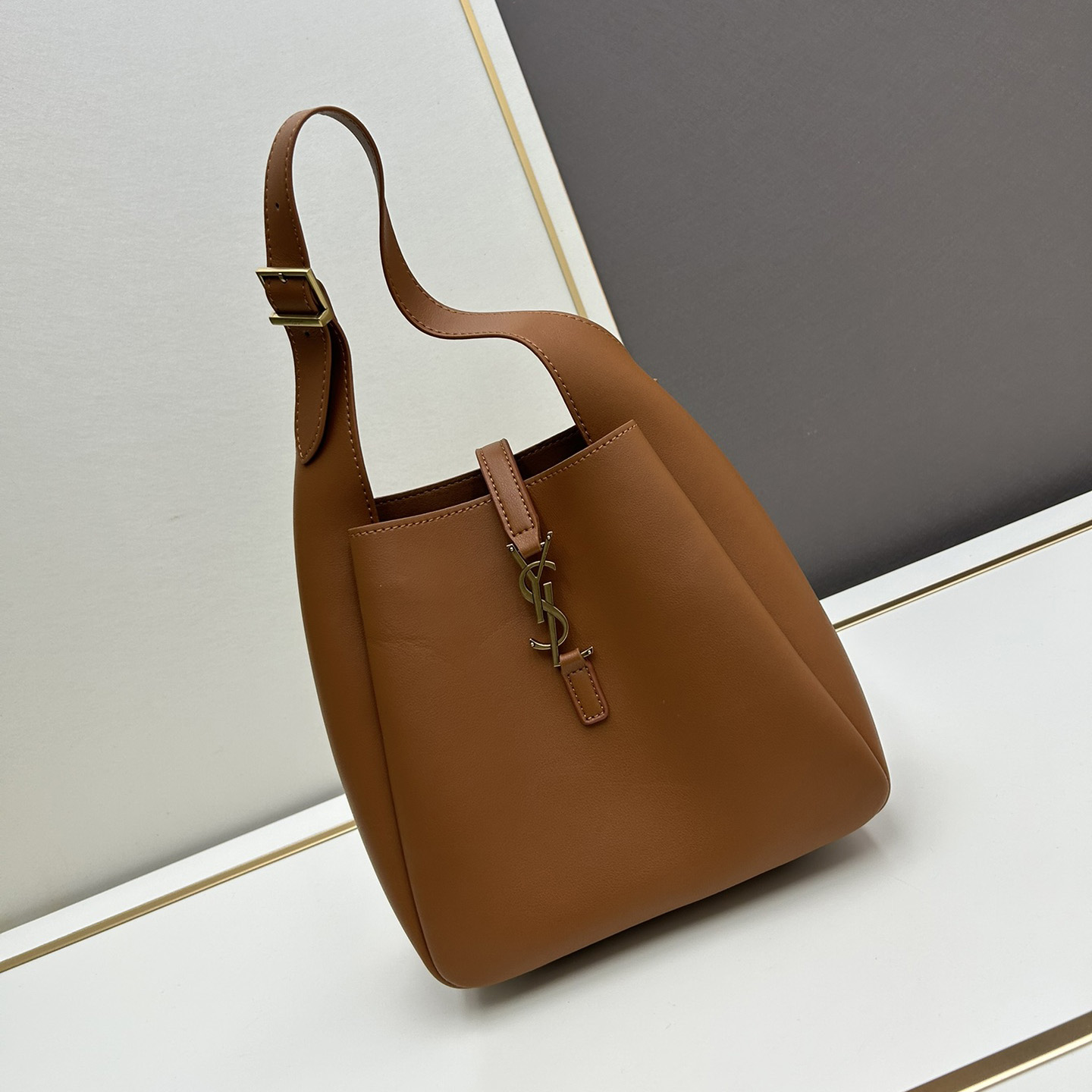 YSL armpit tote handbag - cnluxepick