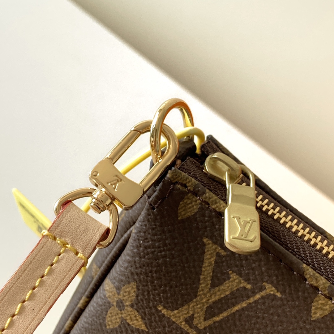 Louis Vuitton Pochette Accessoires M40712