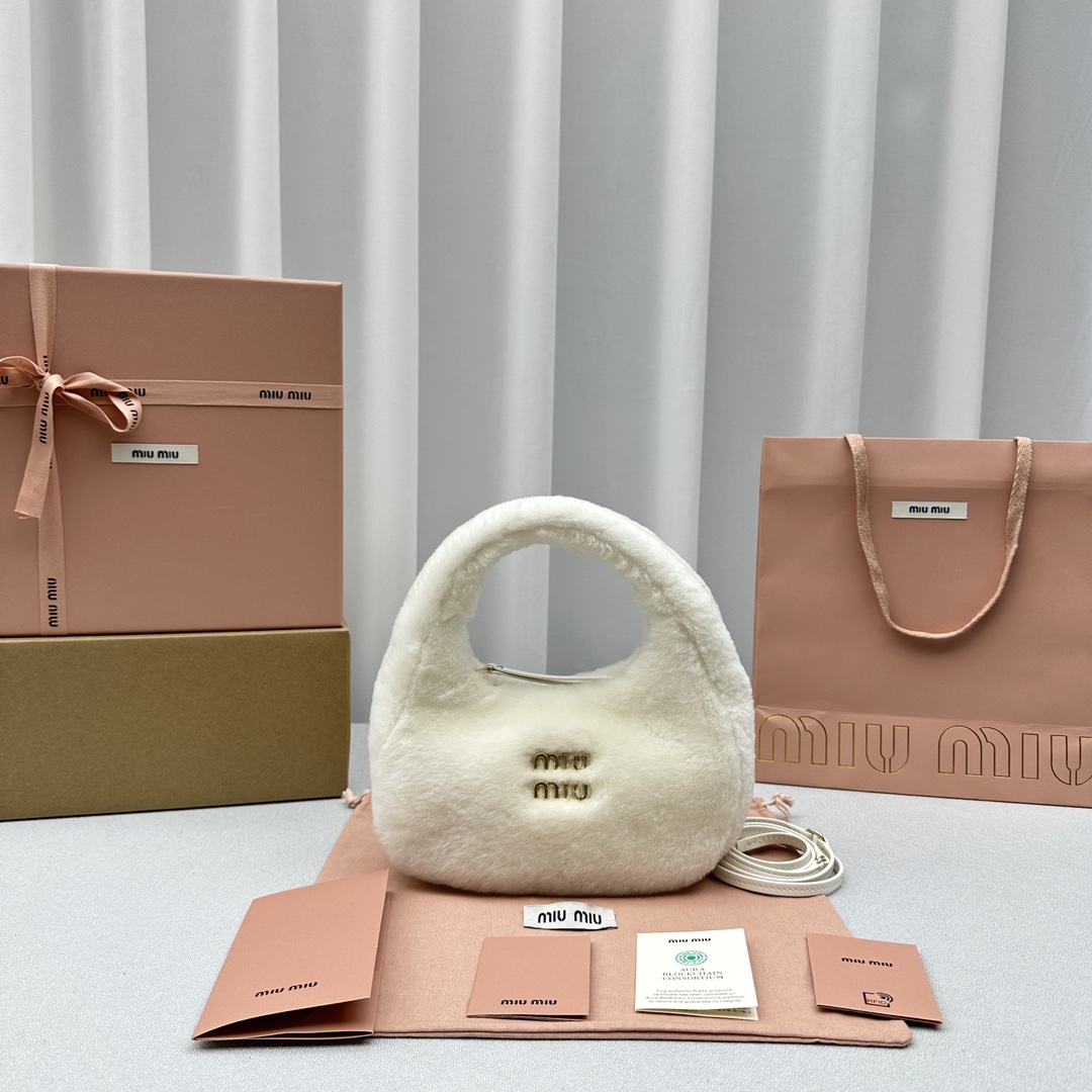 miumiu wander hobo armpit bag - cnluxepick