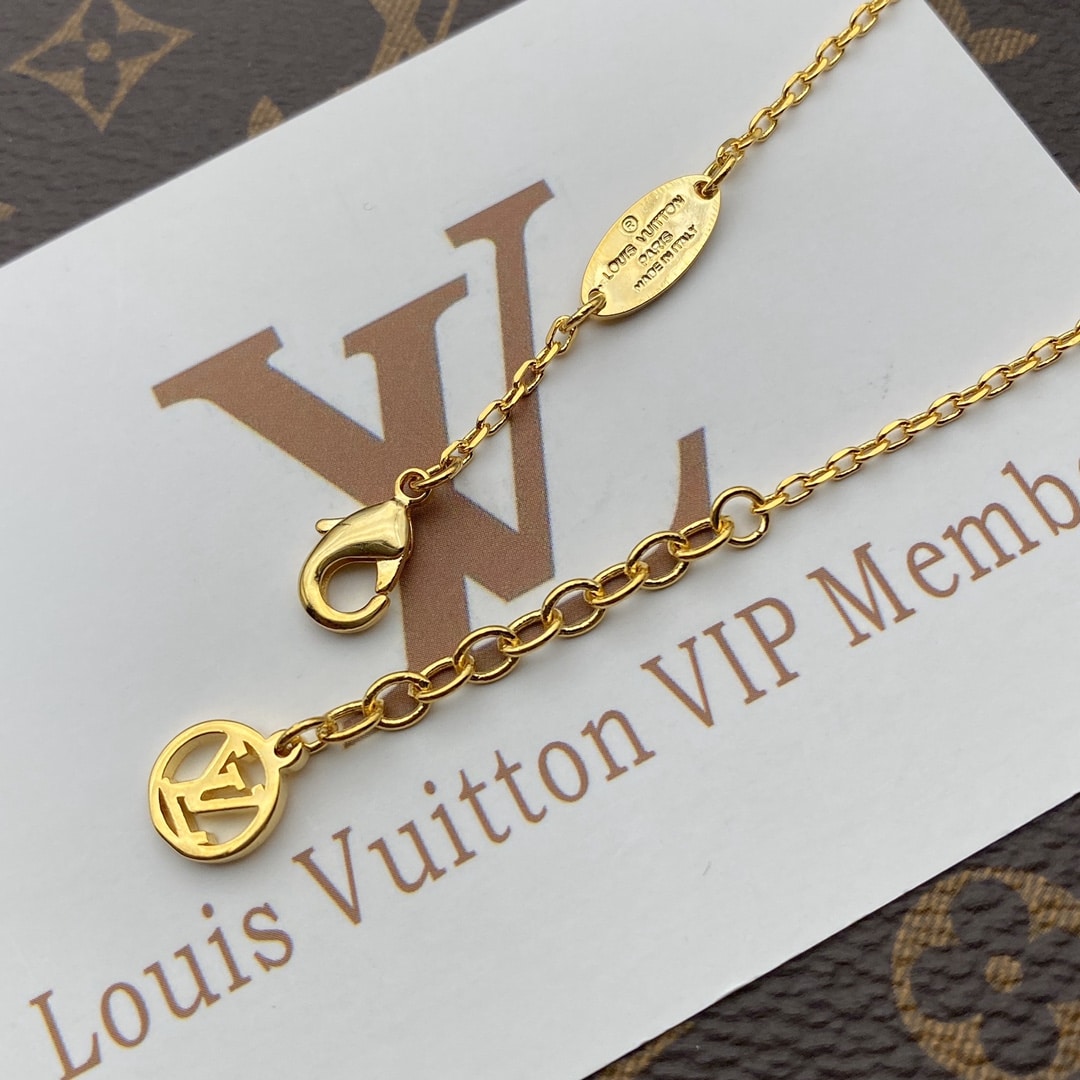 Louis Vuitton Fall In Love Bracelet M00466