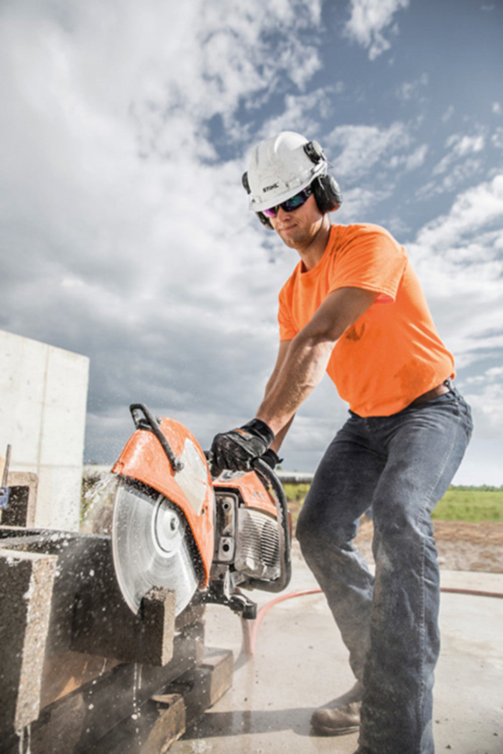 TS 420 14In 66.7cc CutQuick Saw TS 420 14In 66.7cc CutQuick Saw