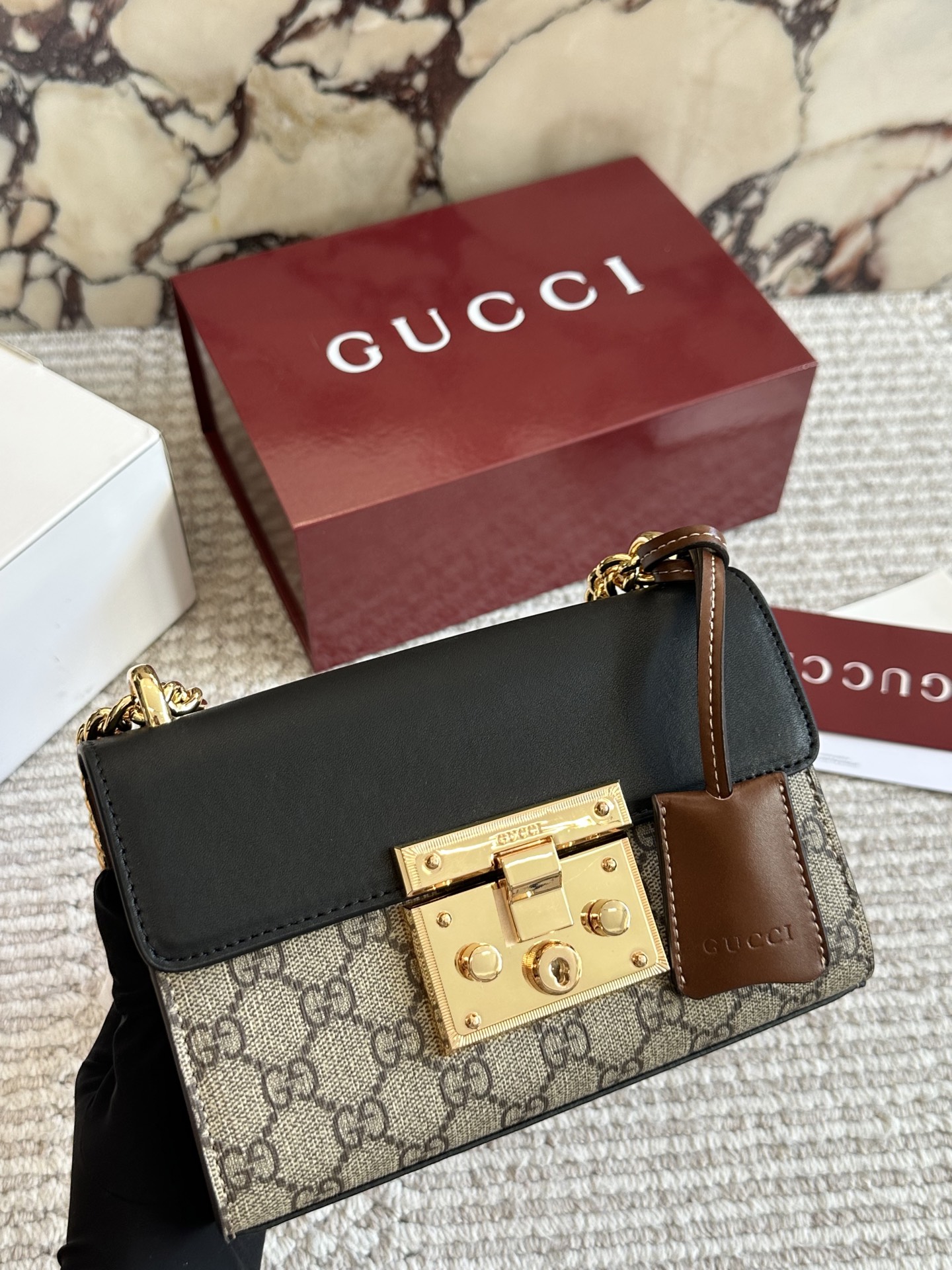 Gucci Padlock Chain Bag - cnluxepick