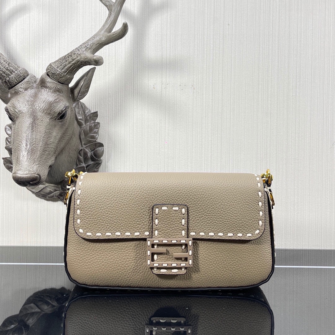 Fendi Togo Baguette shoulder crossbody handbag - cnluxepick