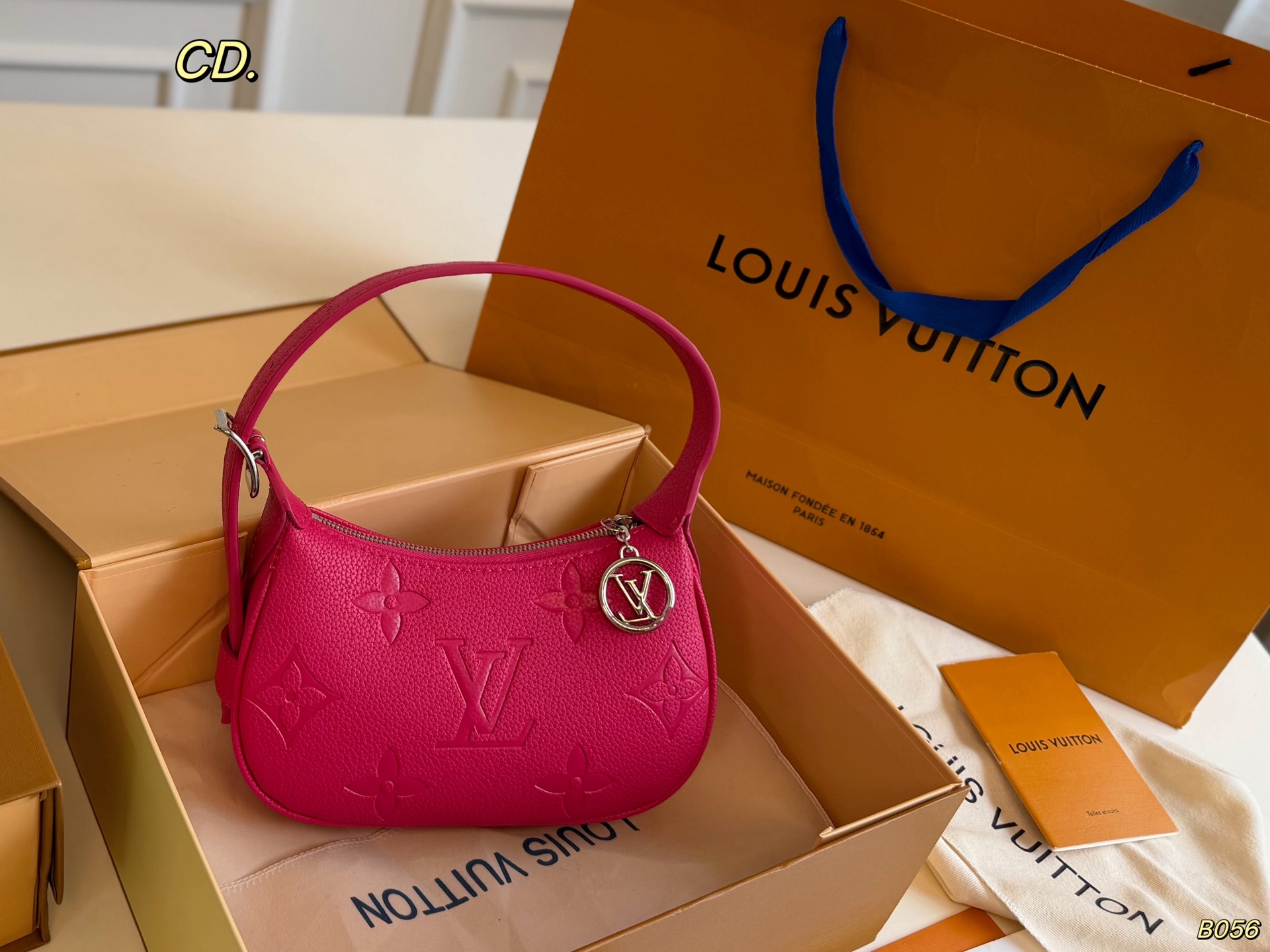 Louis Vuitton mini moon shoulder bag - cnluxepick