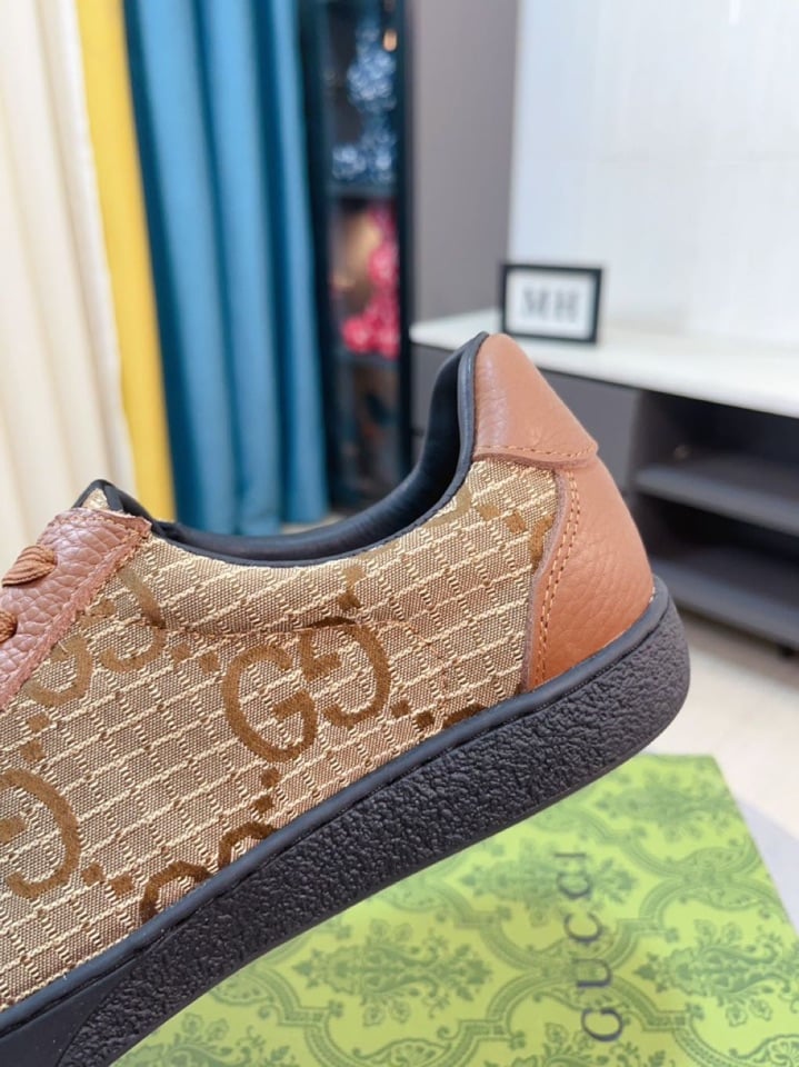 Gucci Gg Canvas And Leather Low Top Sneakers Brown