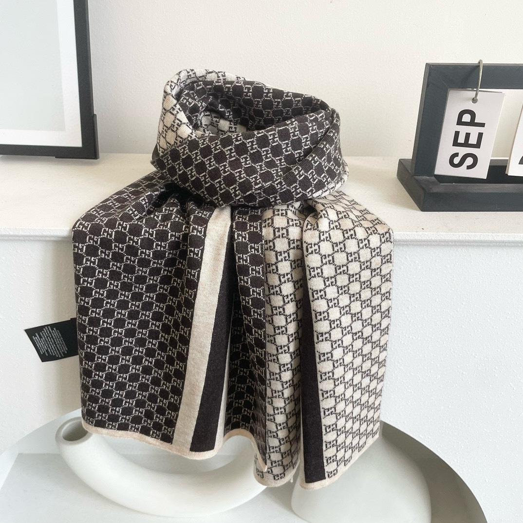Gucci Cashmere Scarf Pattern Black White For Women 180cm