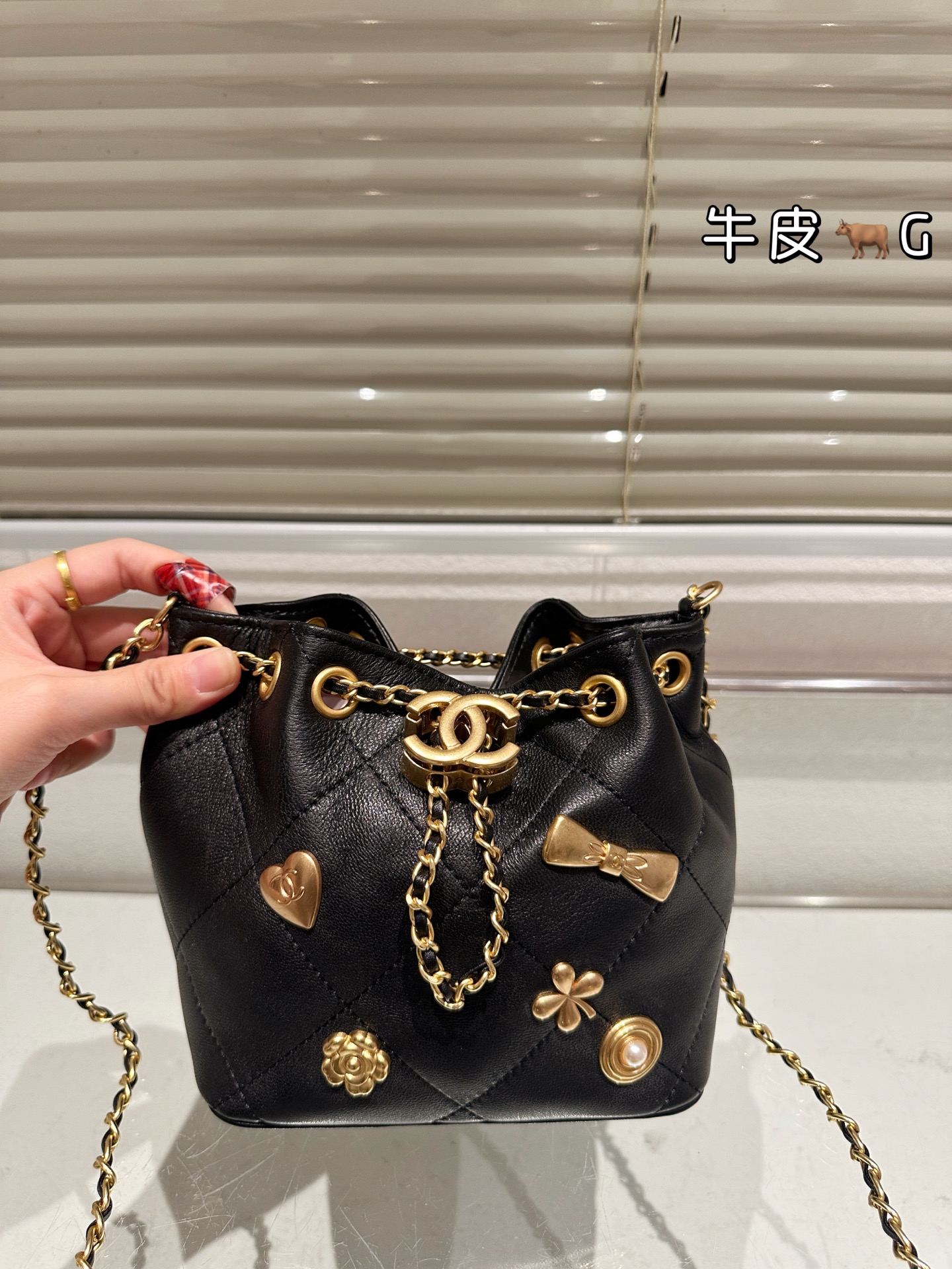 Chanel 25K Black Gold Drawstring Bucket Bag - cnluxepick