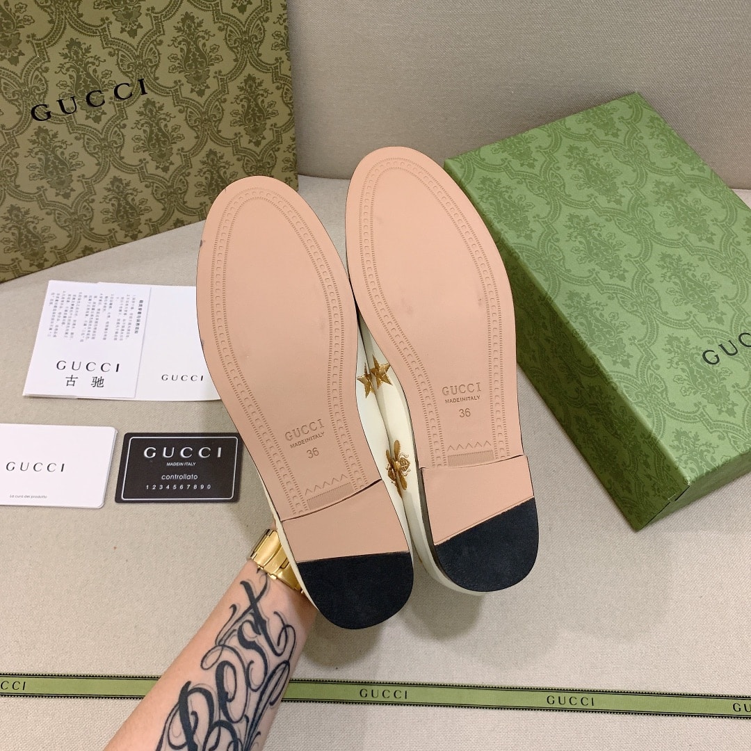 Gucci Jordaan Embroidered Bee And Starleather Loafer White