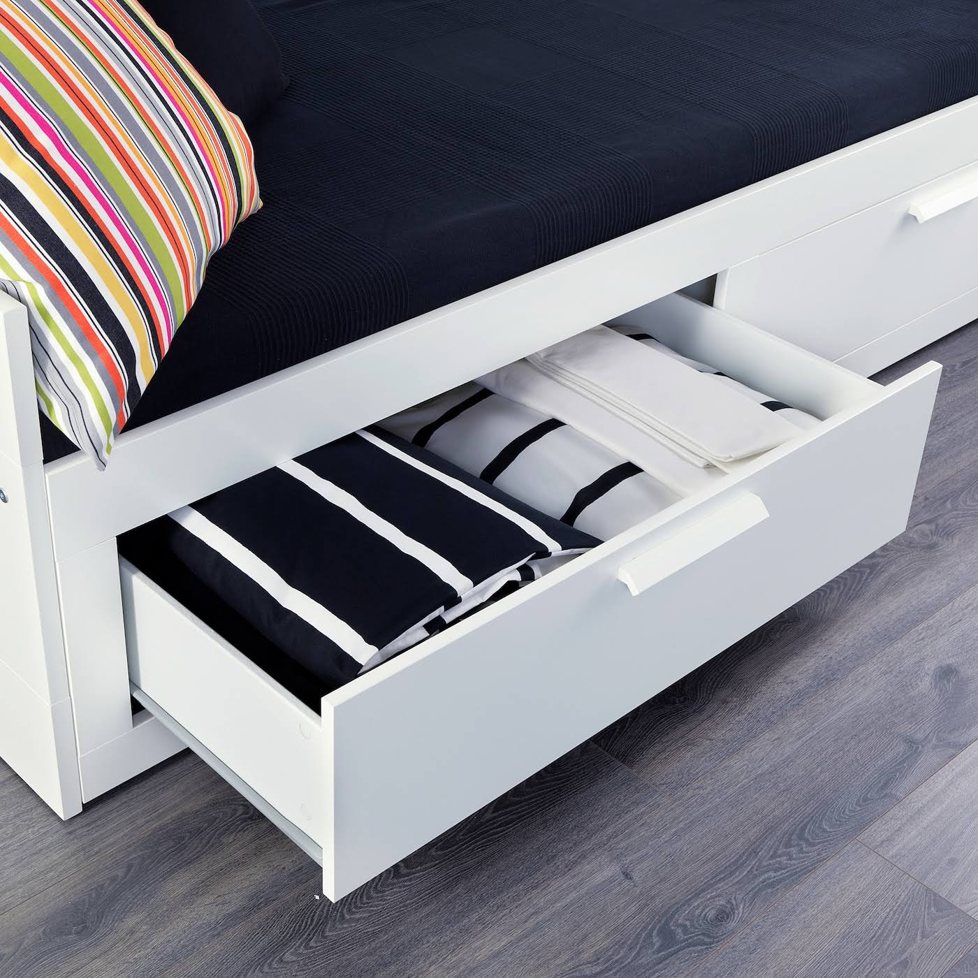IKEA - BRIMNES Daybed Frame with 2 Drawers, White, Twin