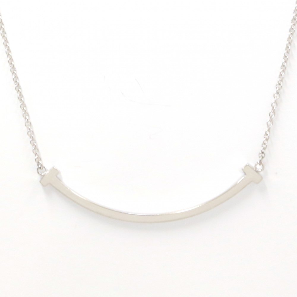 Tiffany & Co. Tiffany T Smile Size Necklace 18K White Gold