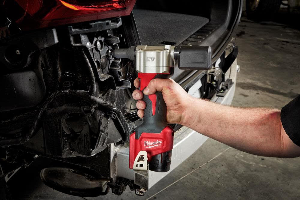 Milwaukee M12 Rivet Tool Bare Tool Reconditioned 2550-80