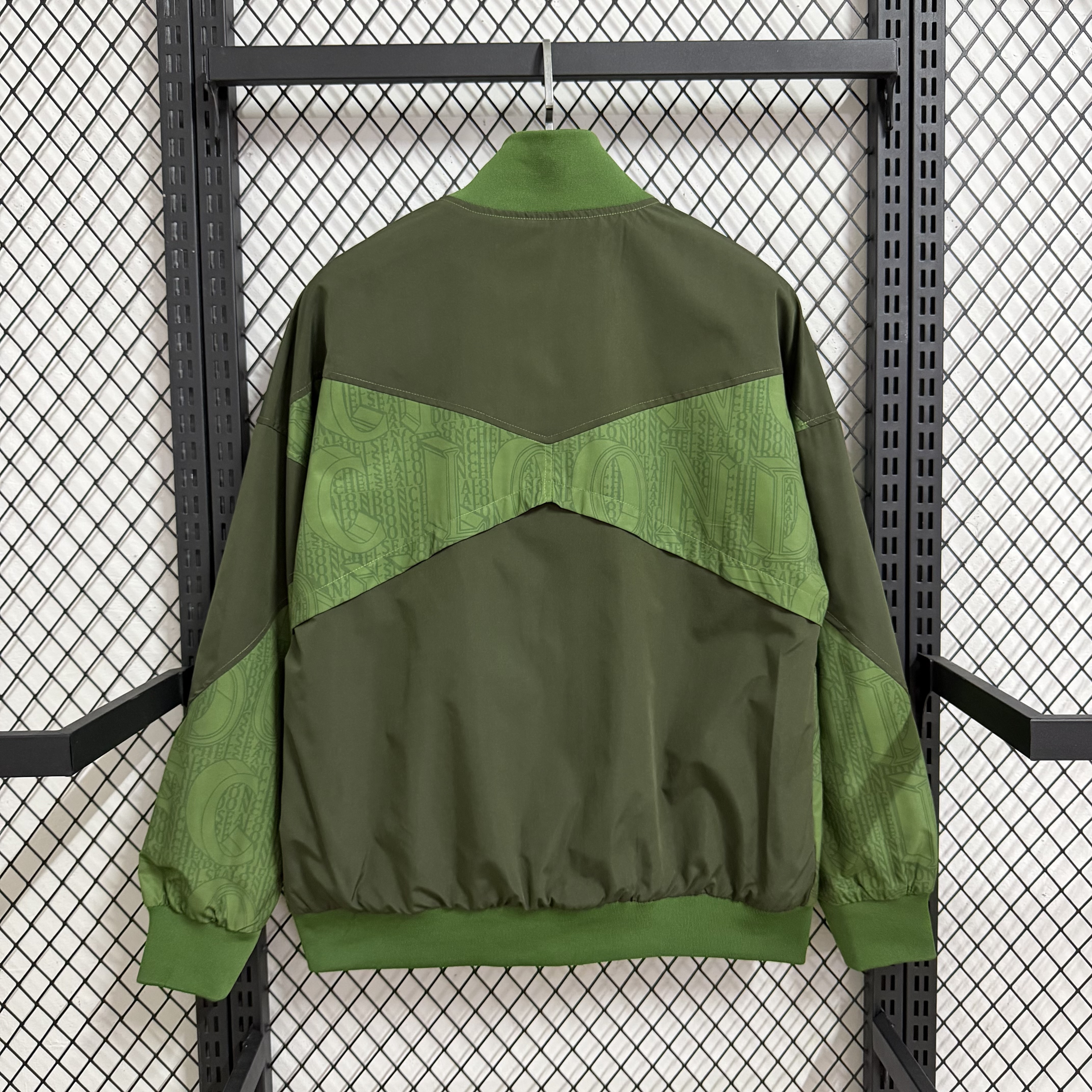 Chelsea FC 2024/25 Green Training Jacket – Nike CFC London Retro Windbreaker