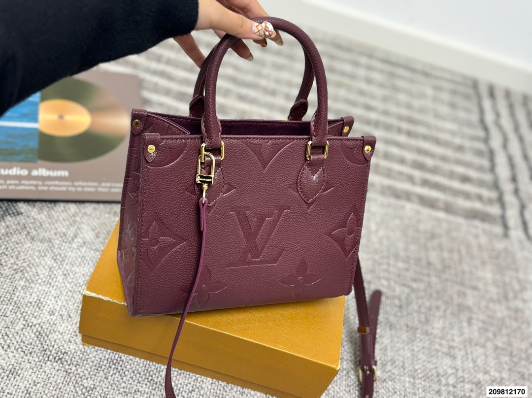 LV onthego tote bag - cnluxepick