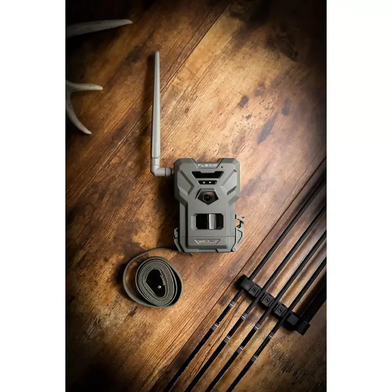 SpyPoint Flex-M Twin Pack Trail Camera – 28MP Resolution, 0.4s Trigger Speed & Infrared Night Vision