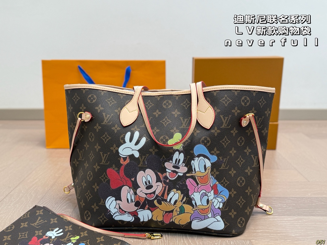 LV co-branded shopping bag - cnluxepick