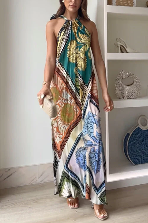 Elegant Halter Neck Geometric Print Maxi DressClistos