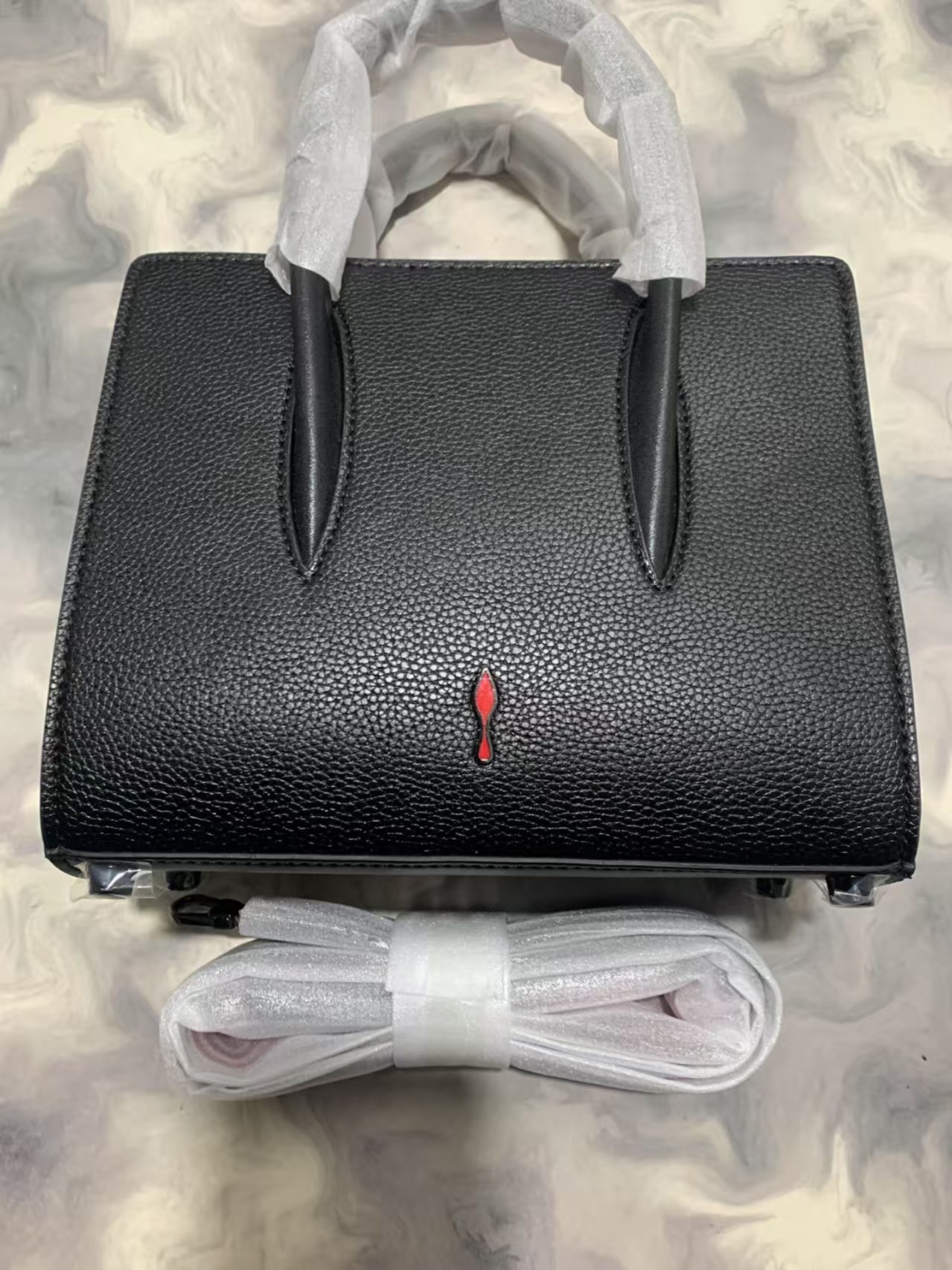 Top version chain shoulder bag - cnluxepick