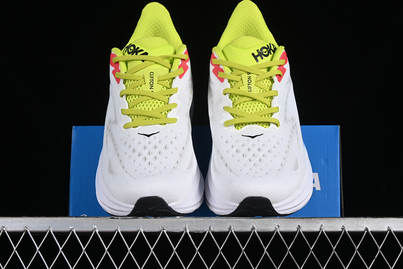 HOKA One One Clifton 9