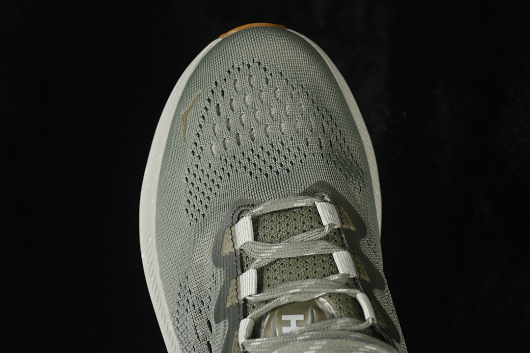 HOKA One One Kawana 2
