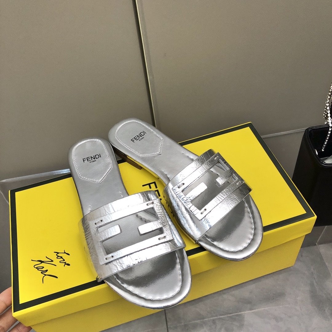 Fendi Baguette Silver Nappa Leather Slides 8R8136Ai16F0Ge7