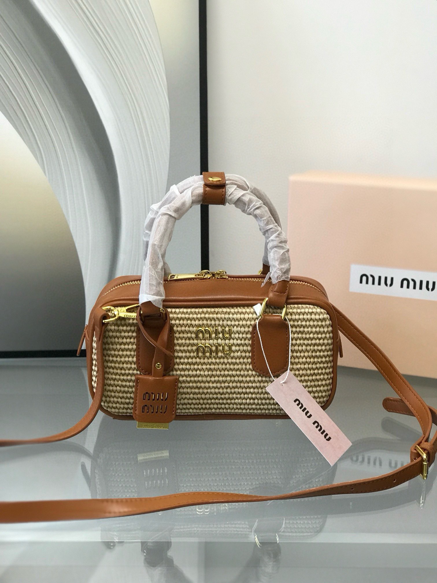 MIUMIU's new spring and summer bowling bag - cnluxepick