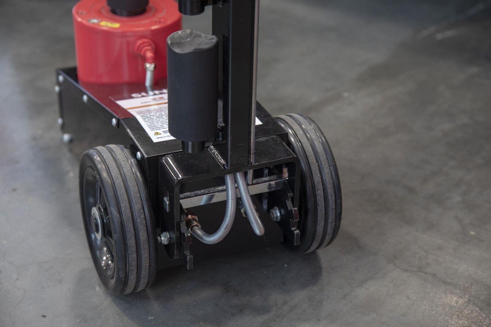 22 Ton Air/Hydraulic Truck Jack