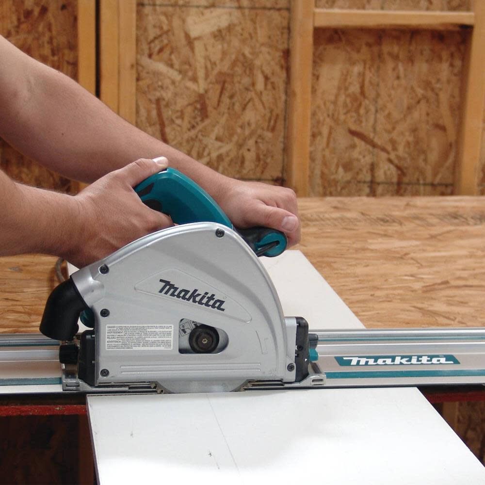 Makita 6-1/2 In. Plunge Circular Saw with Rail SP6000J1