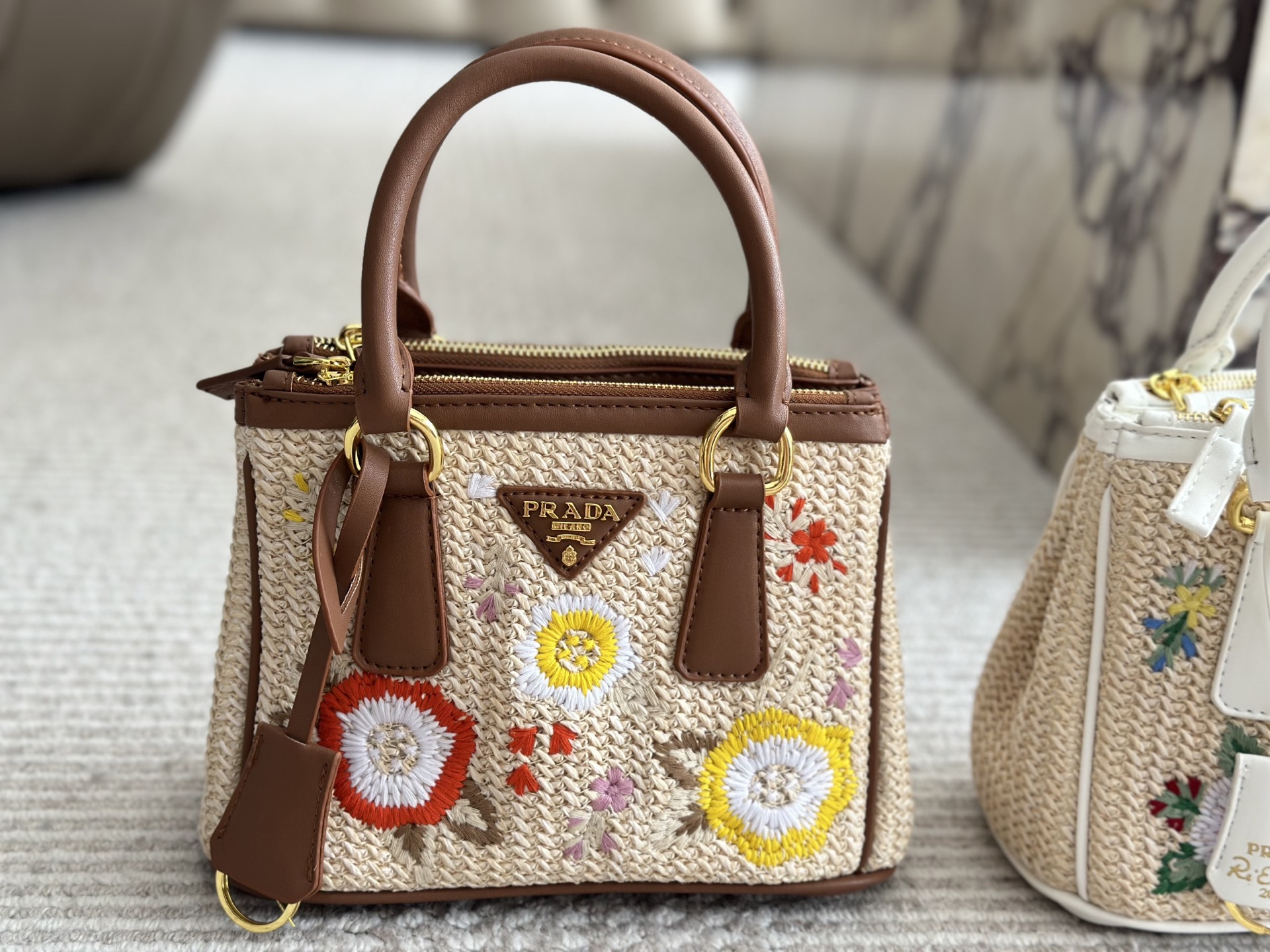 Prada Beautiful straw bag - cnluxepick