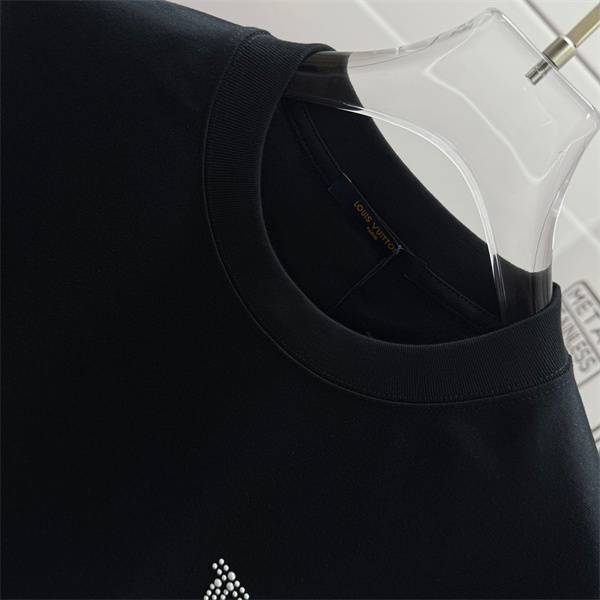 コットン100% ルイヴィトン半袖Tシャツスーパーコピー 2026春夏 新作LOUIS VUITTON激安