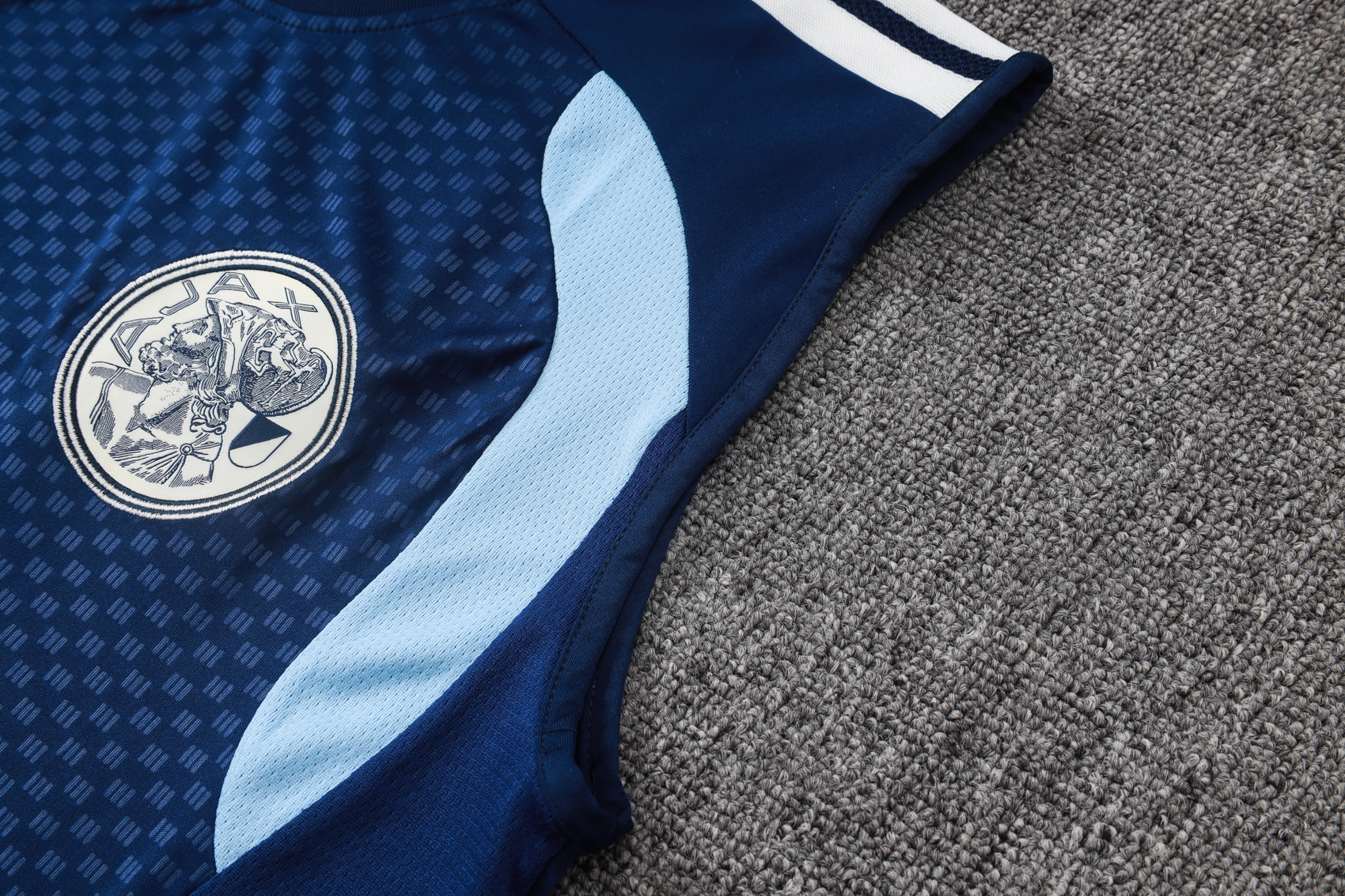 Ajax 26/27 Sleeveless Training Suit-Dark Blue 5