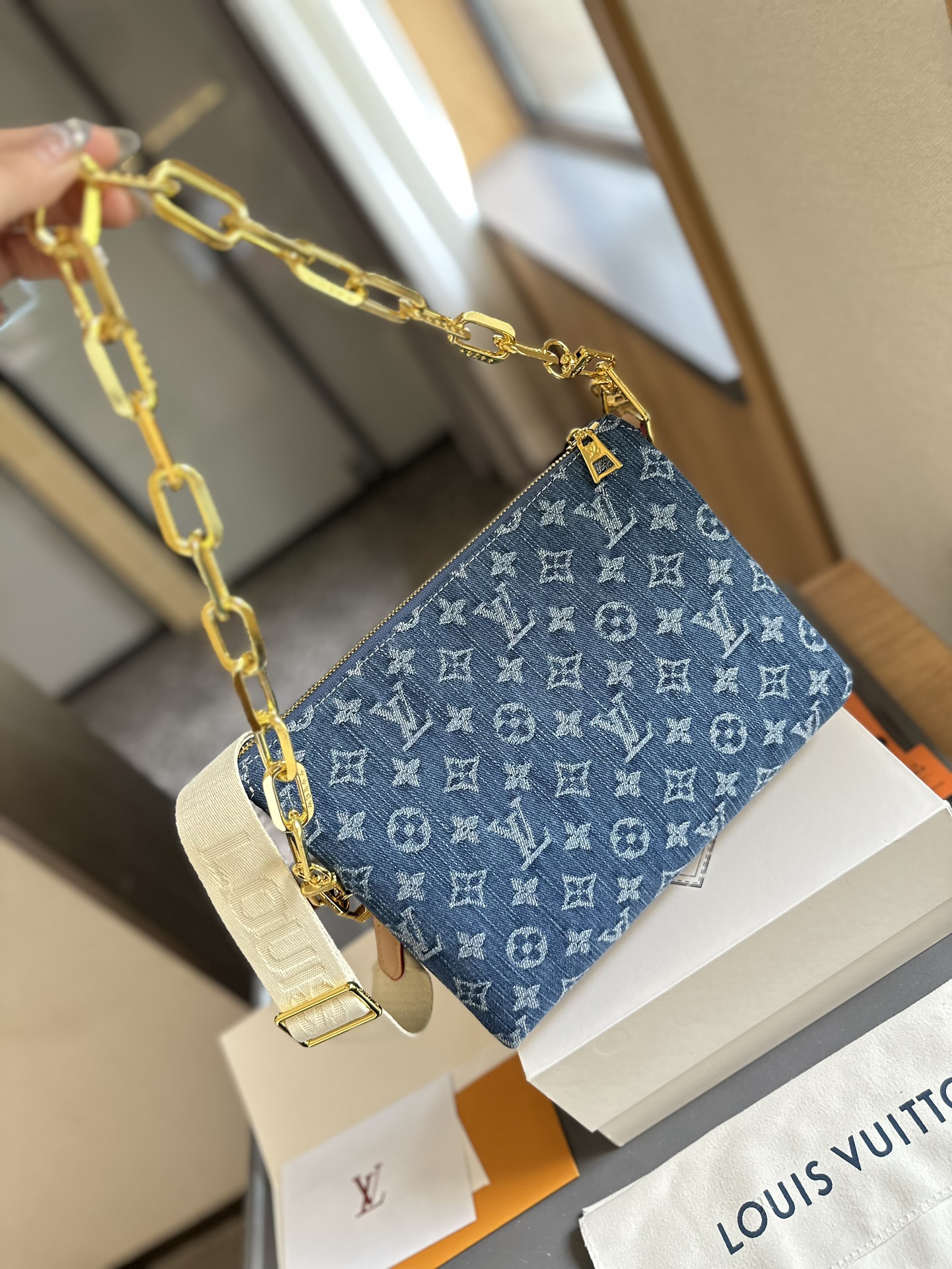 LV Coussin pm denim bag - cnluxepick