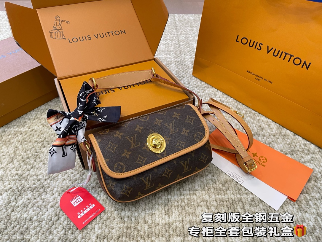 LV gold bean bag underarm bag - cnluxepick