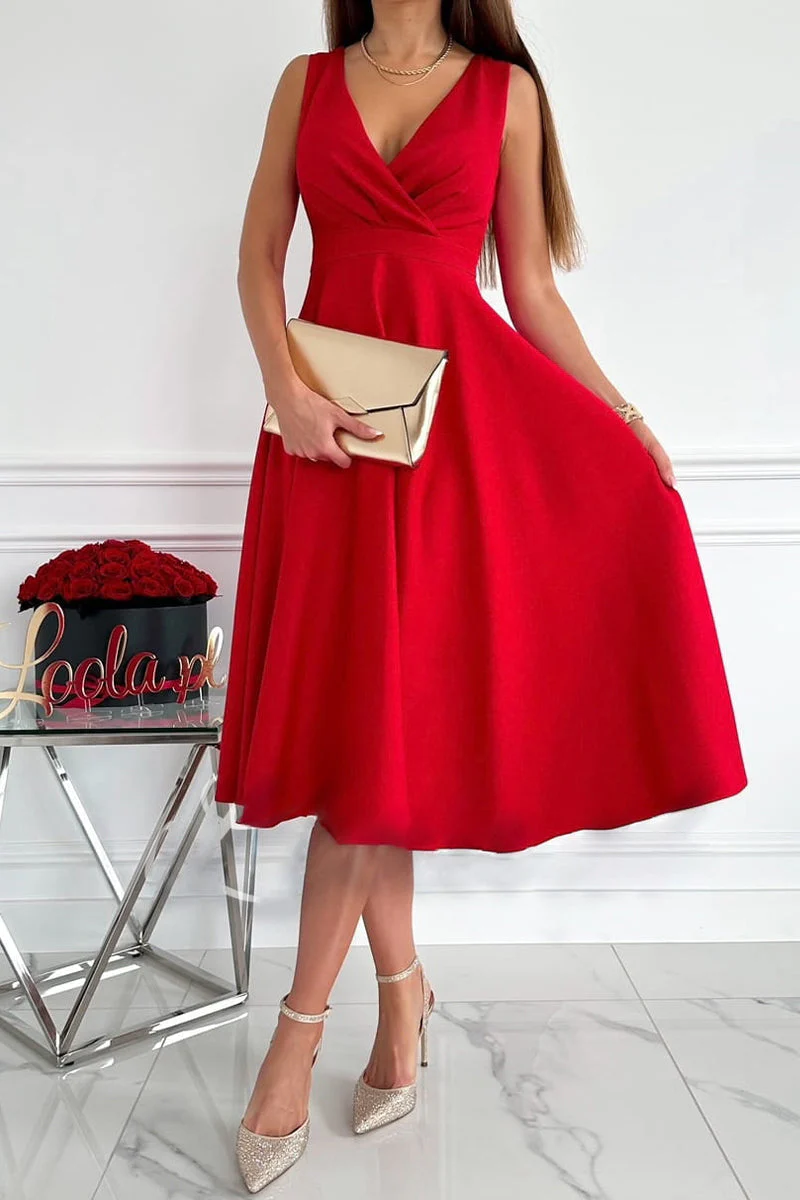 Elegant V-Neck Fit & Flare Midi DressClistos