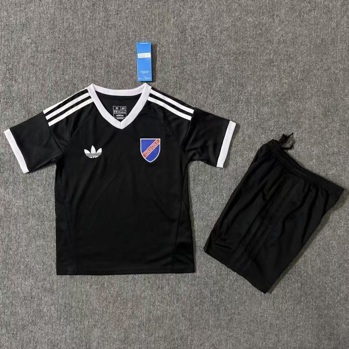Colo Colo 25-26 Fans' 100th Anniversary Children's Set