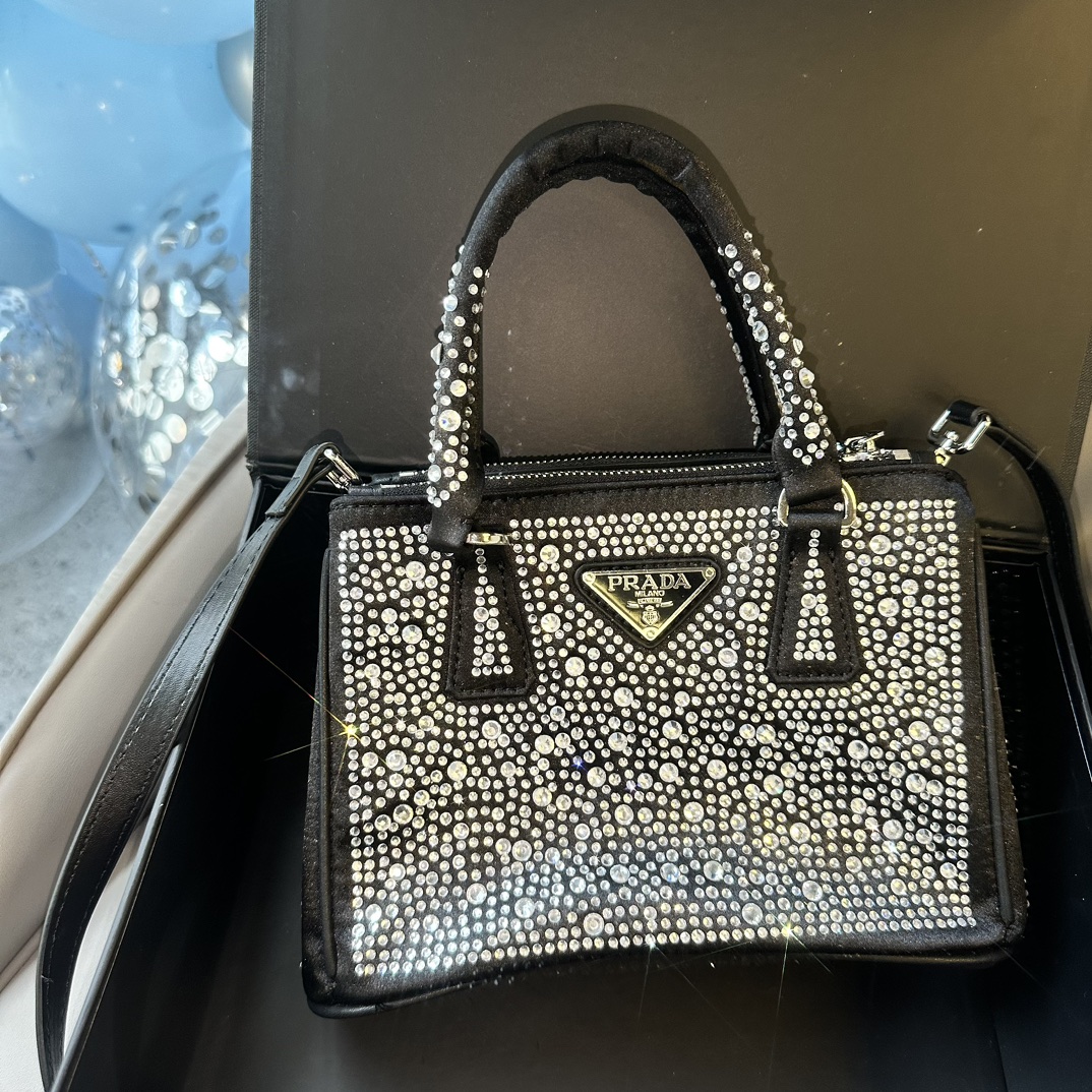 Prada rock crystal BlingBling handbag - cnluxepick
