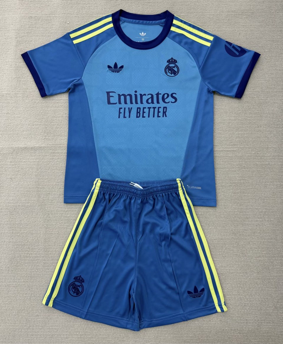 Real Madrid Goalkeeper Men Jersey Suit 26/27