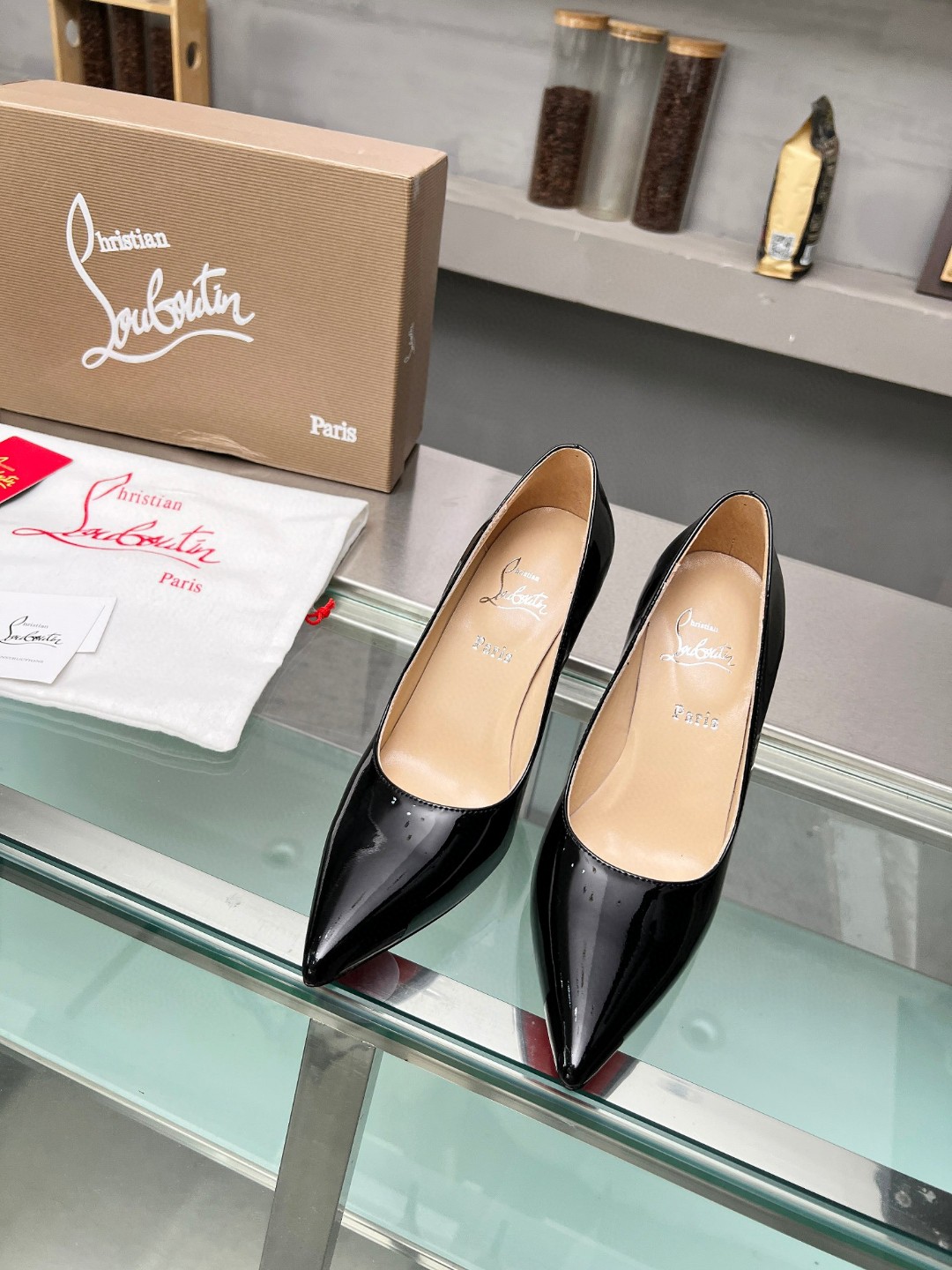 High Quality Christian Louboutin So Kate patent leather pumps - cnluxepick