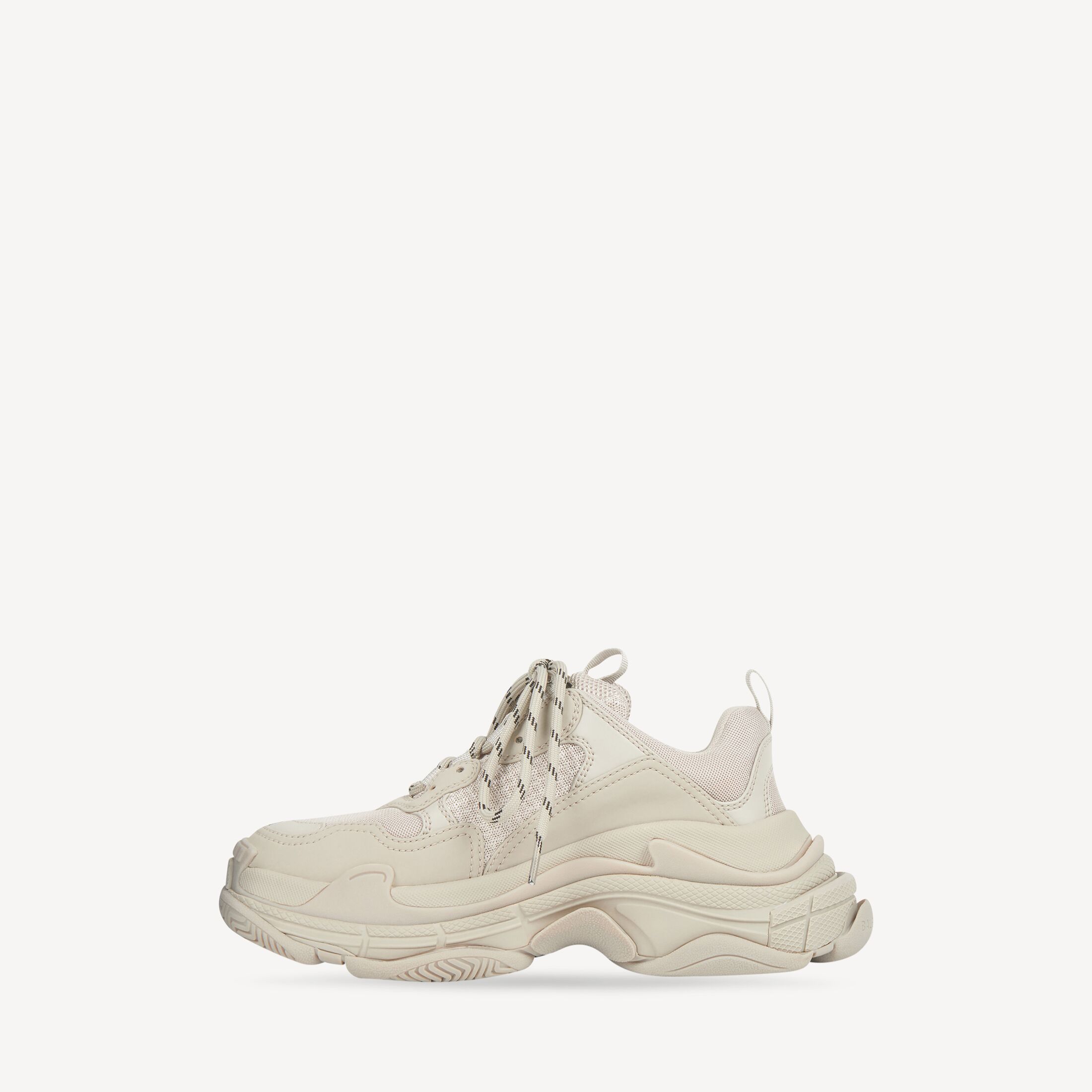 WOMEN'S TRIPLE S SNEAKER IN BEIGE Triple S Sneaker in beige double foam and mesh
