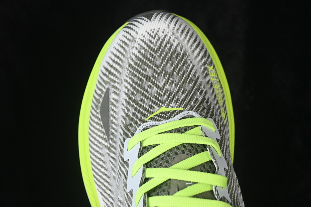 HOKA One One Clifton 9 All-terrain Everyday Road Running Shoes