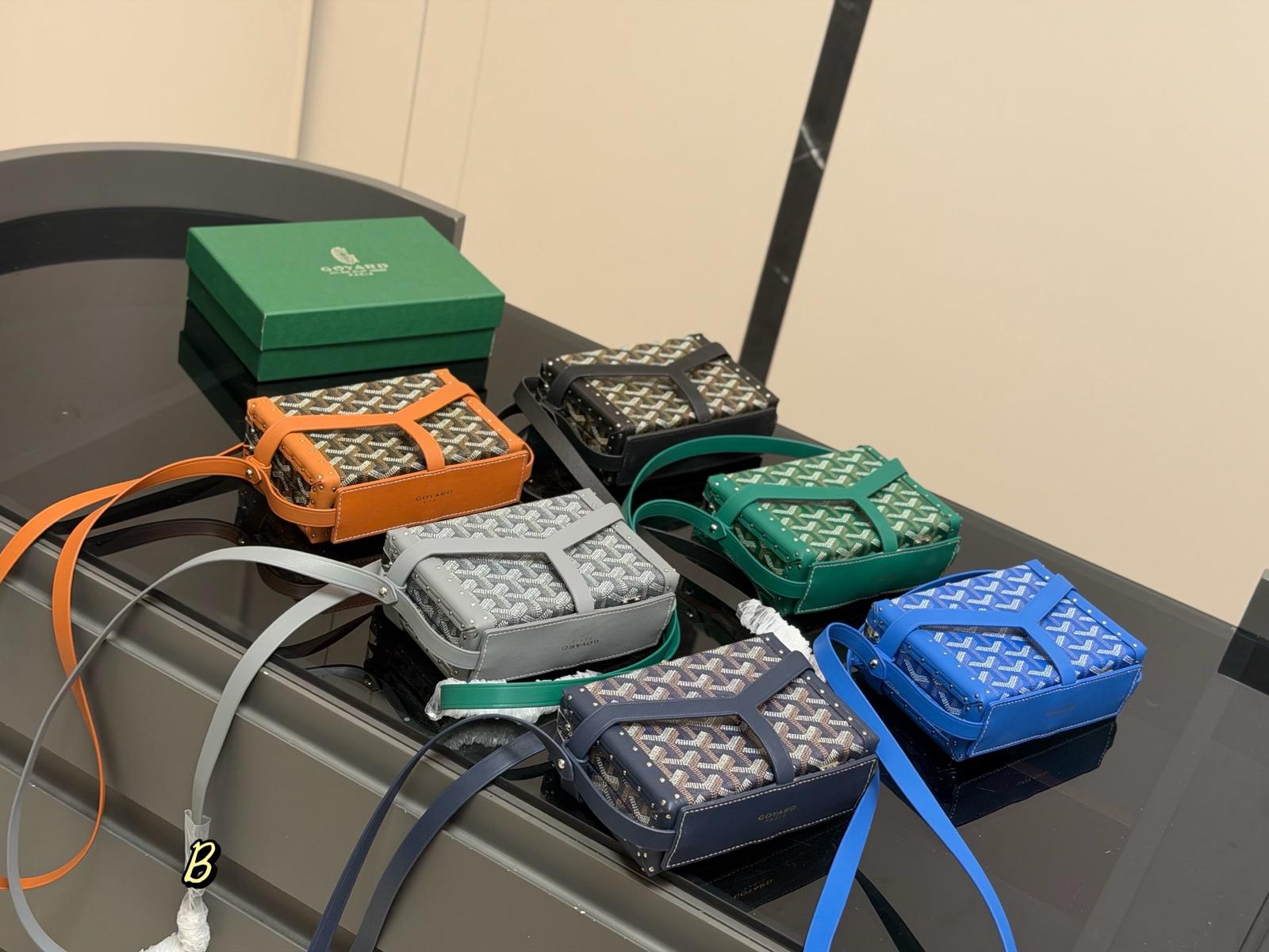Goyard Classic small box bag - cnluxepick