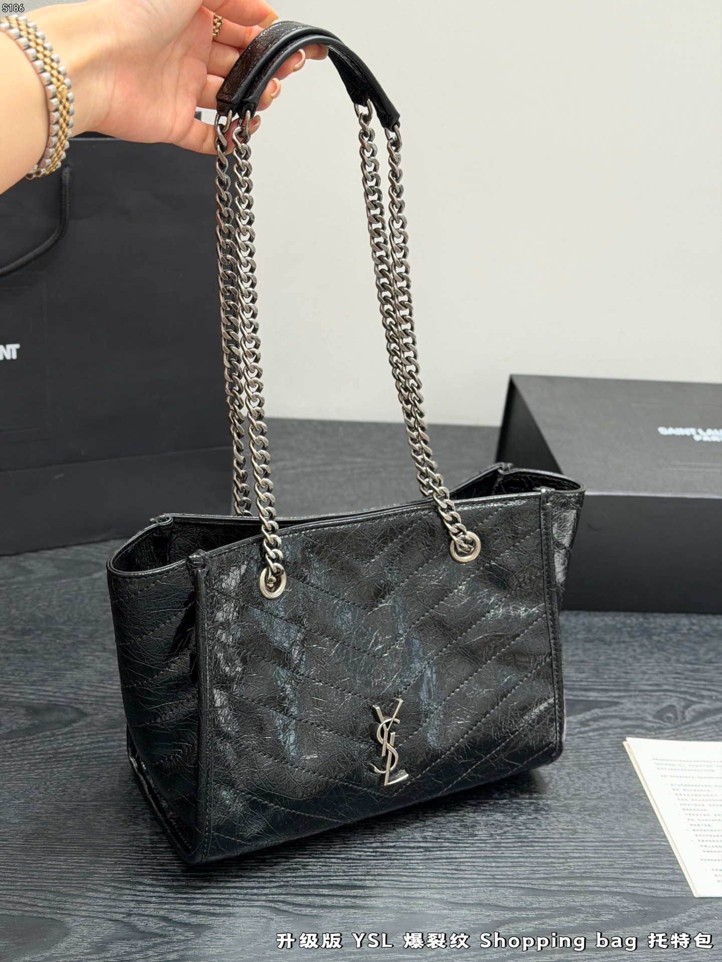YSL oil-waxed leather tote bag - cnluxepick