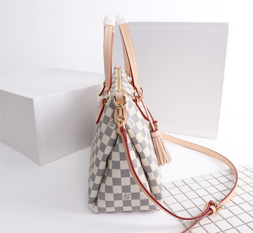 Louis Vuitton Lymington 35 Cm