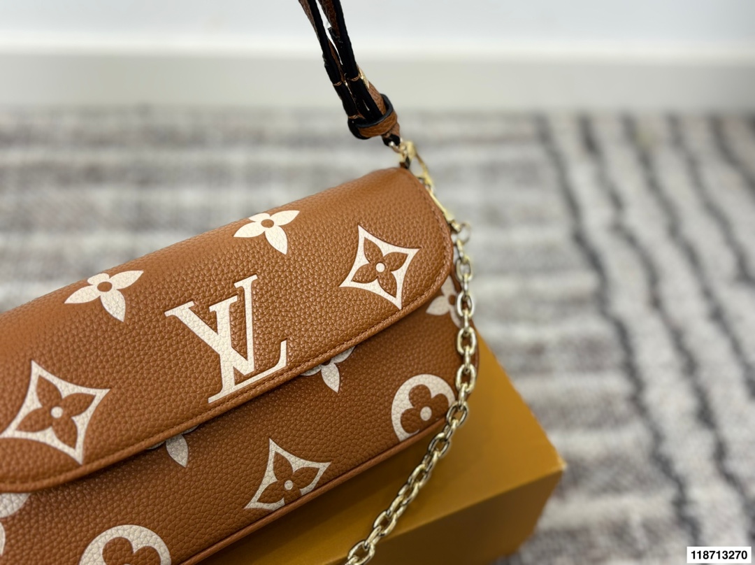LV WALLET ON CHAIN ​​IVY underarm bag - cnluxepick
