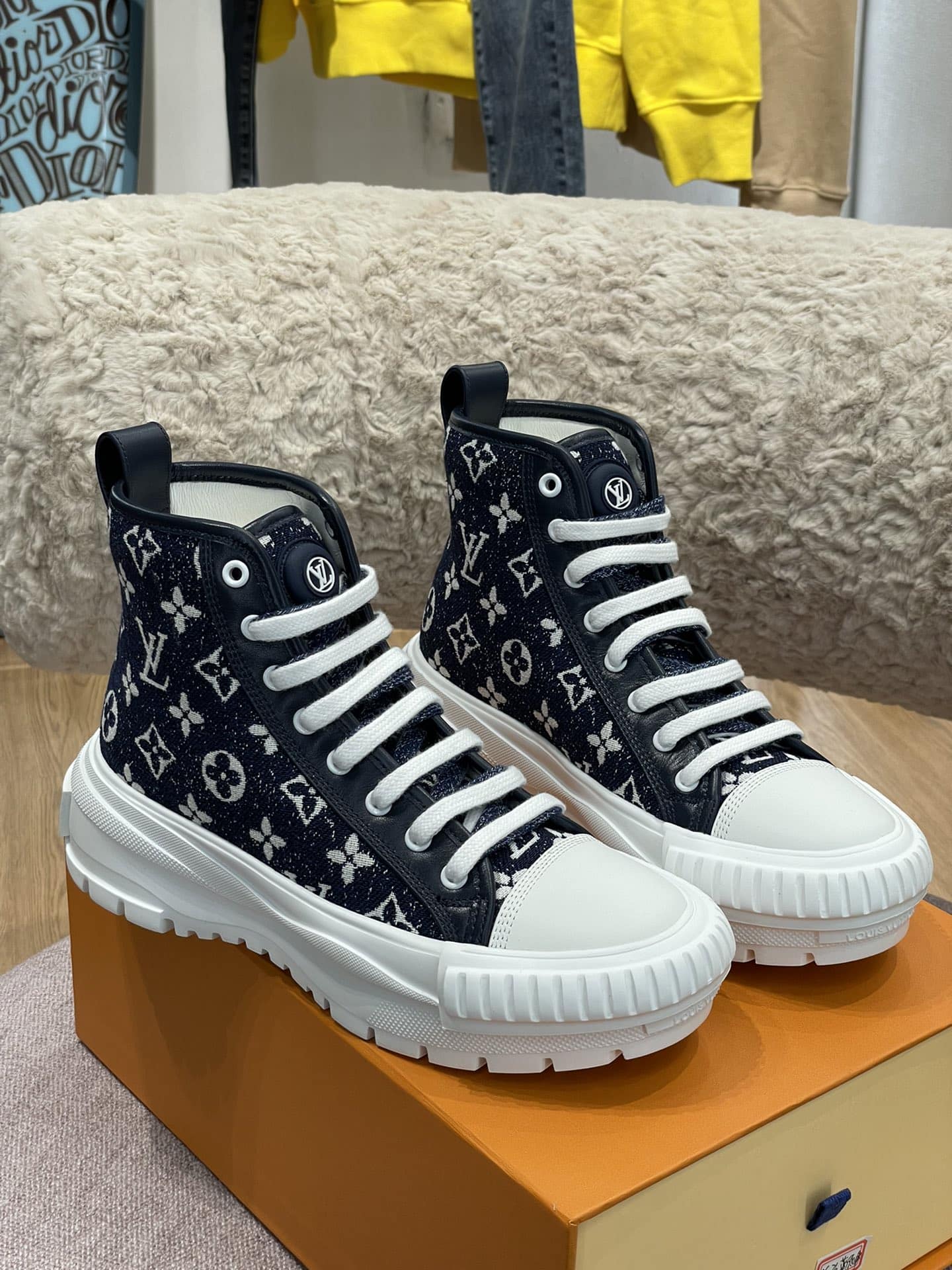 Louis Vuitton Squad Sneakers Monogram Black