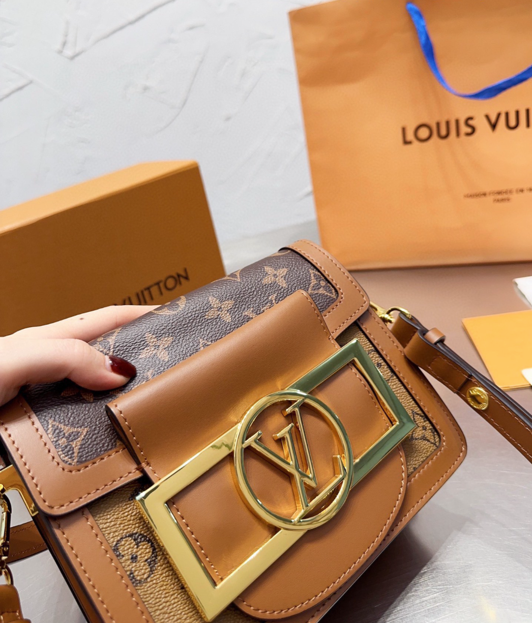 Louis Vuitton Mini Dauphine Lock Xl Brown 20Cm M46537