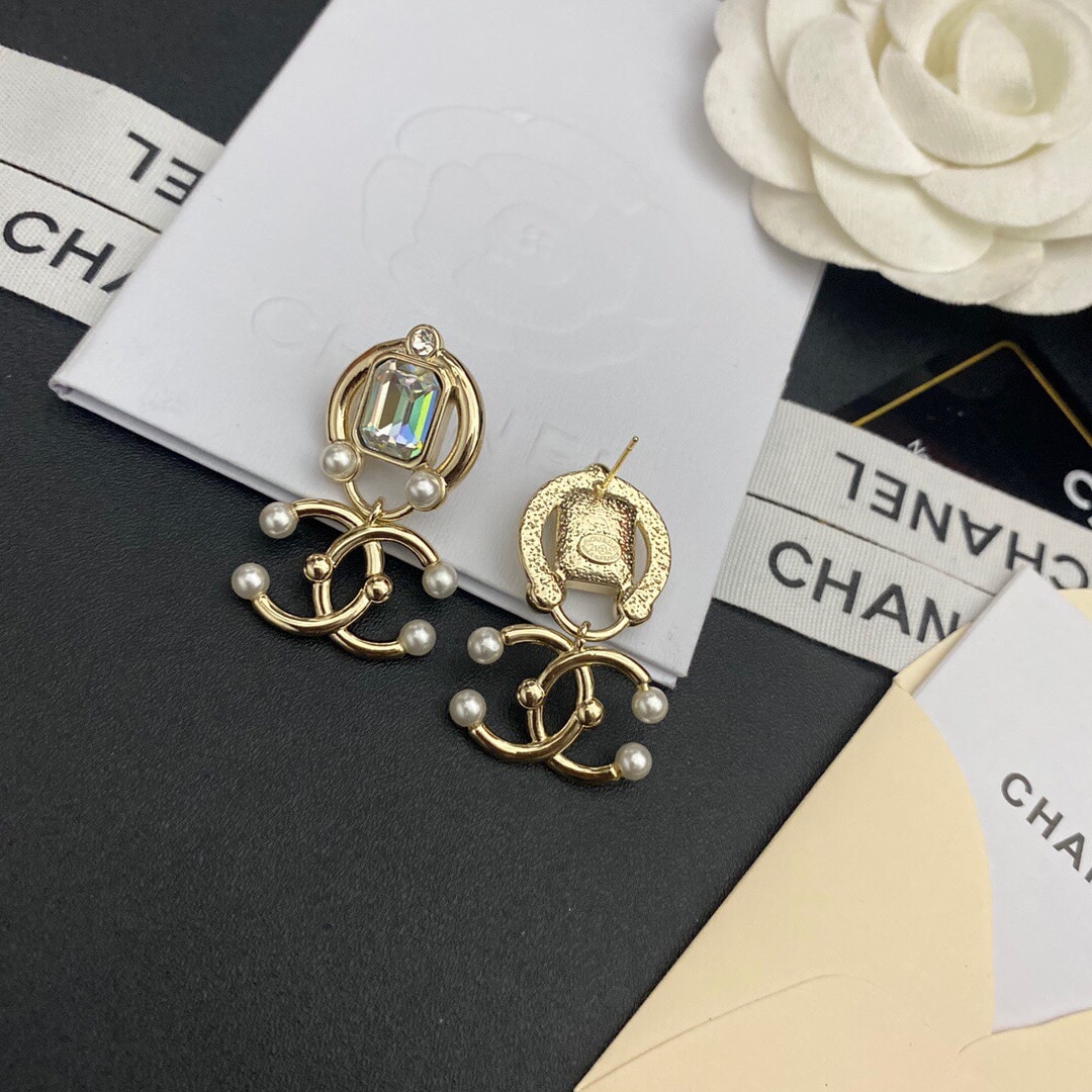 Chanel White Crystals Earrings