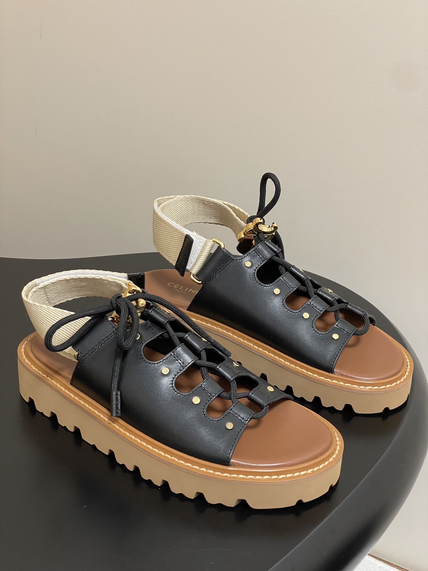 Celine thick-soled fashionable strappy Roman sandals - cnluxepick