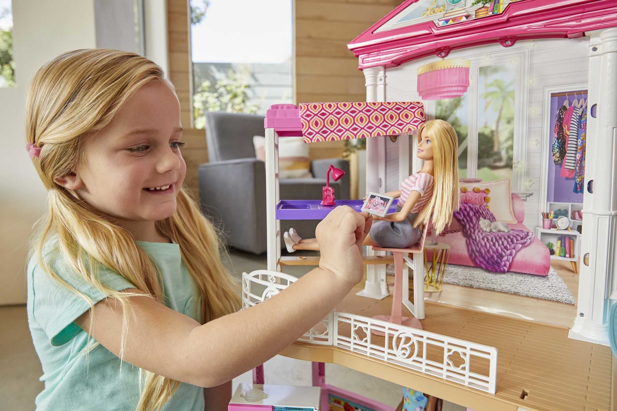 Barbie Dollhouse Set with 3 Dolls and Furniture, Pool and Accessories