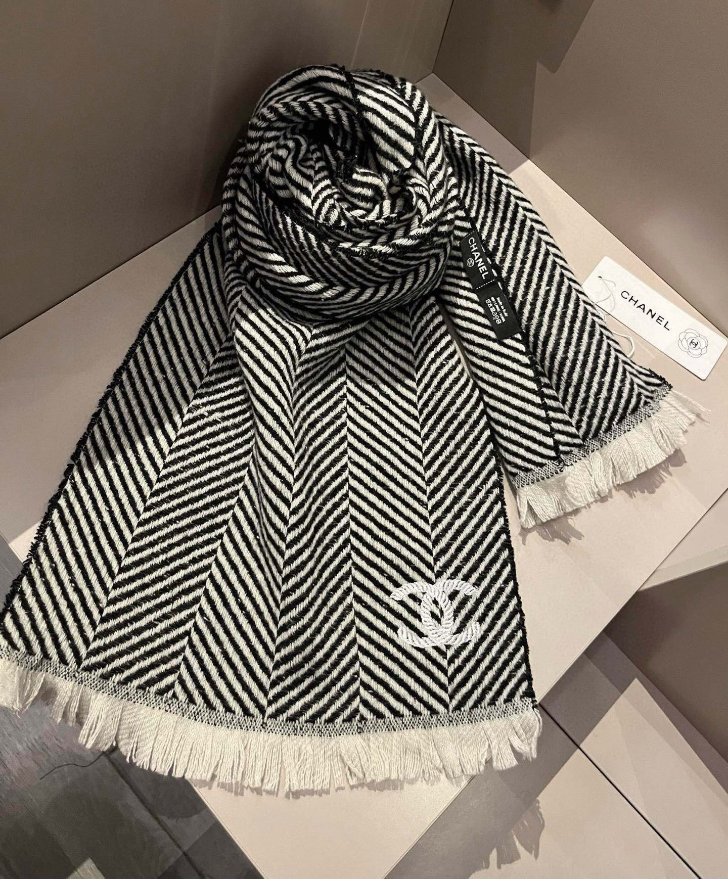 Chanel Cashmere Scarf Chevron Black For Women 180cm