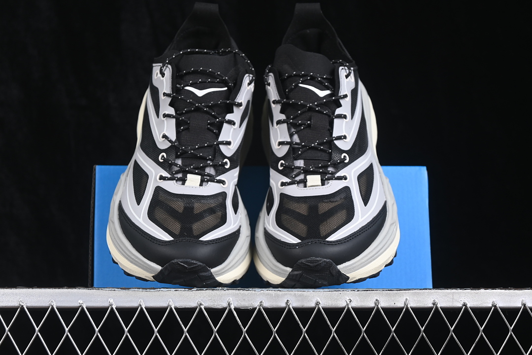HOKA One One Stinson One 7